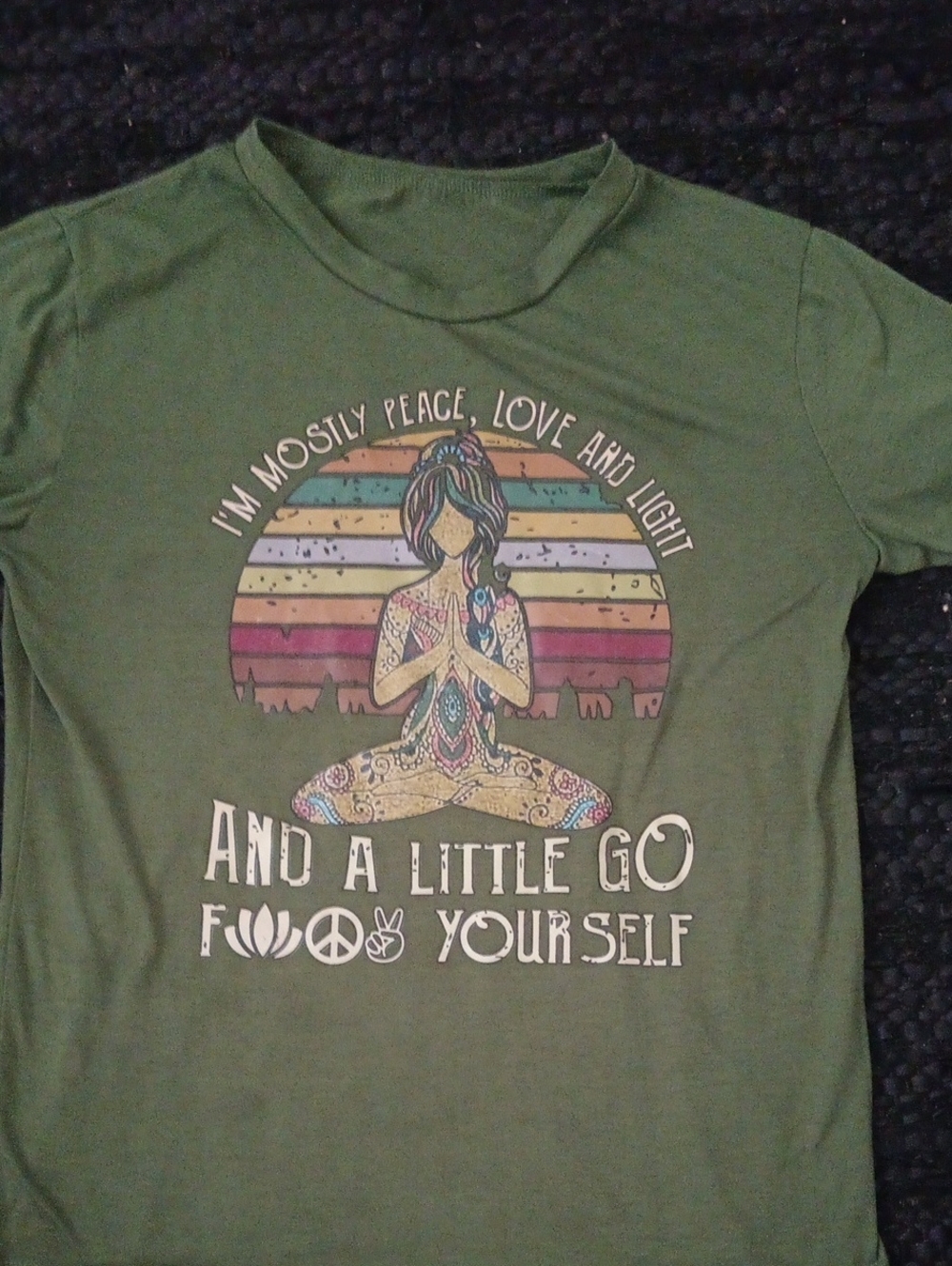 Womens Olive Green Graphic Yoga Tee - 'Peace, Love and Light' Sz S